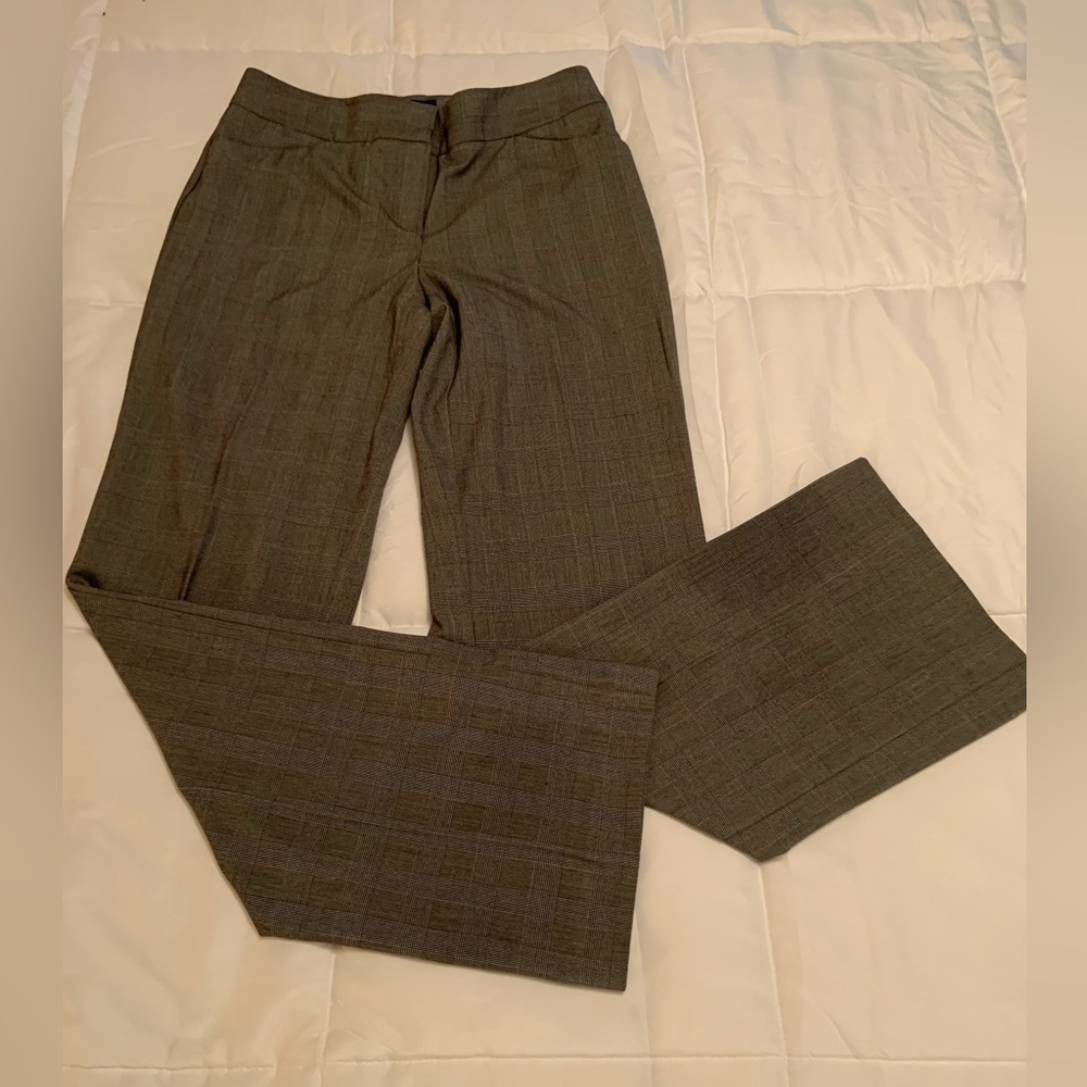 Alfani/ women’s pants, black and white pattern size 2